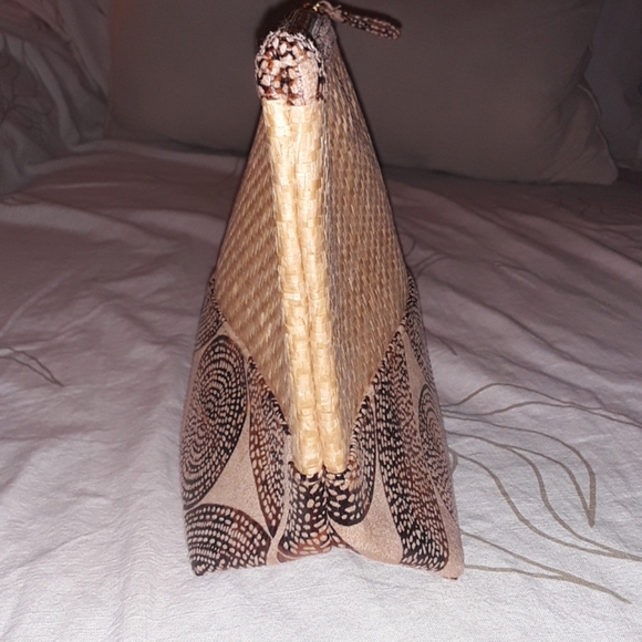 Avon Planet Spa cosmetic bag - Picture 2 of 4